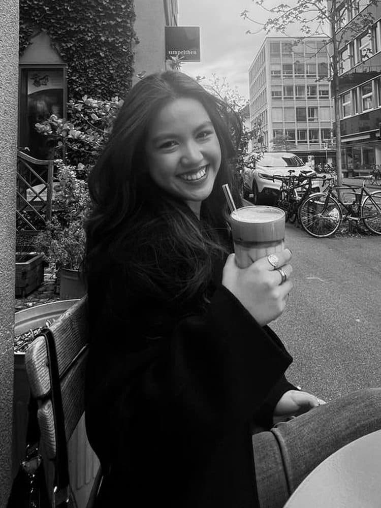 Nilla R.